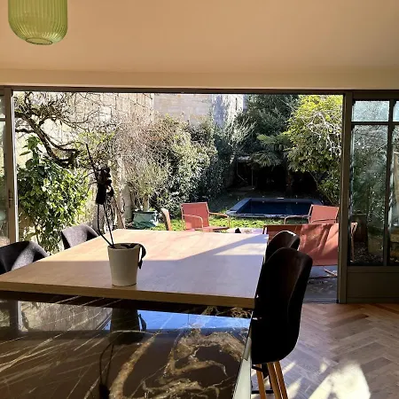 Oasis Pool And Clim In *